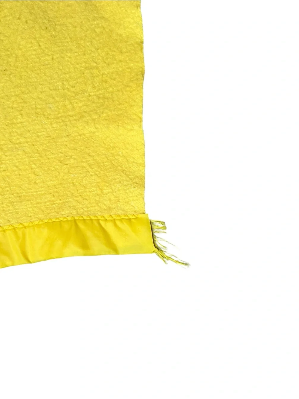 Satin Trim Acrylic Soft Yellow Blanket 96X68 Vintage